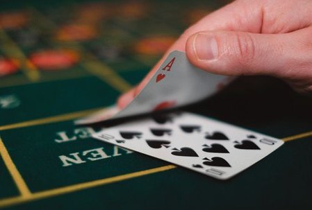 game không giới hạn Debet